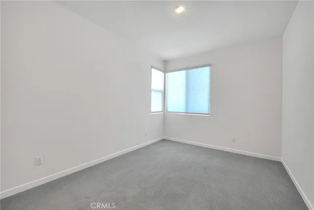 a close view of a bathtub in a bathroom