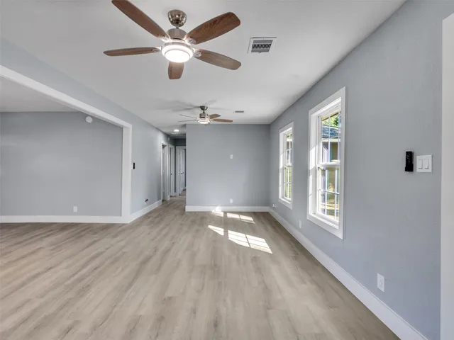 $2,000 | 1009 Ruby Lane, Orange, TX 77630