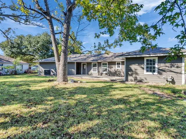 $2,000 | 1009 Ruby Lane, Orange, TX 77630