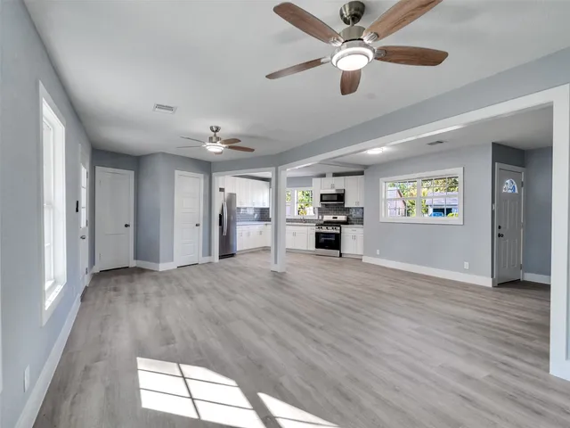 $2,000 | 1009 Ruby Lane, Orange, TX 77630