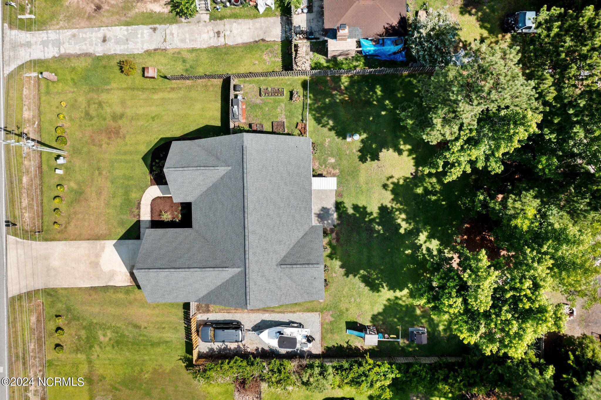 814 Hoover Road Hampstead, NC 28443 - Photo 6 of 54 59-web-or-mls-DJI_0834