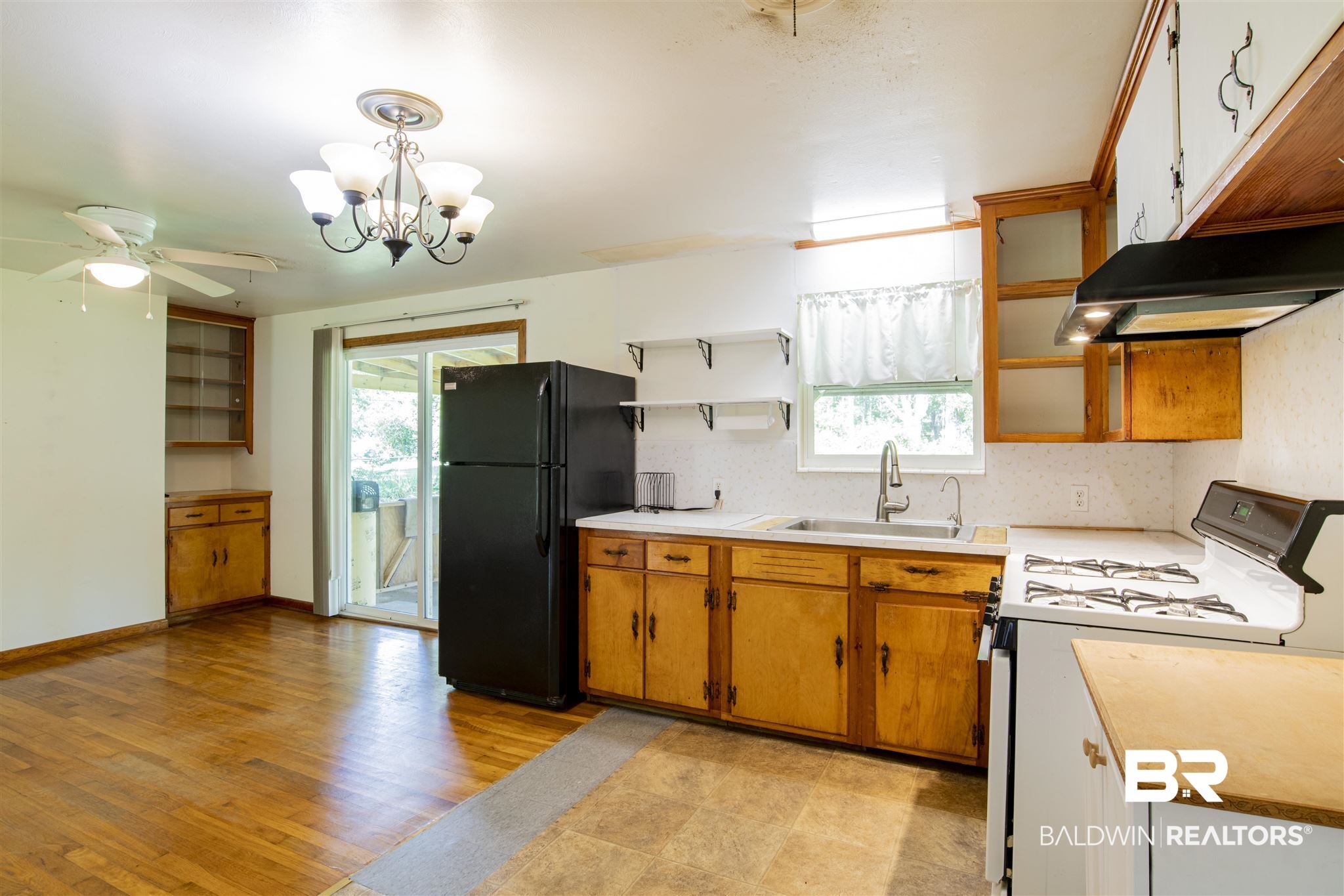 108 South Stuart Street Foley, AL 36535 - Photo 11 of 26
