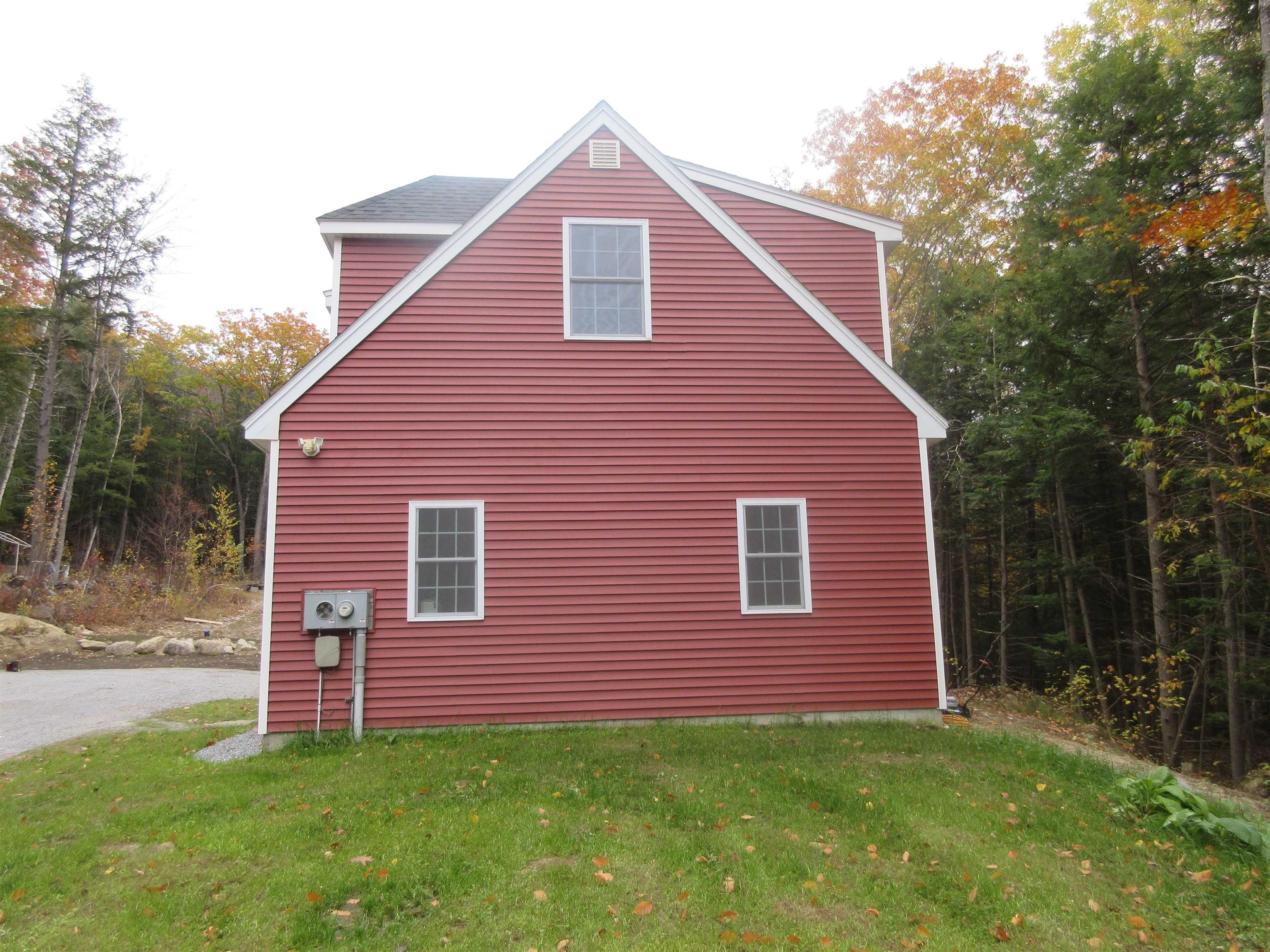 375 Bog Road Hillsborough, NH 03244 - Photo 3 of 37 Gallery Image 3