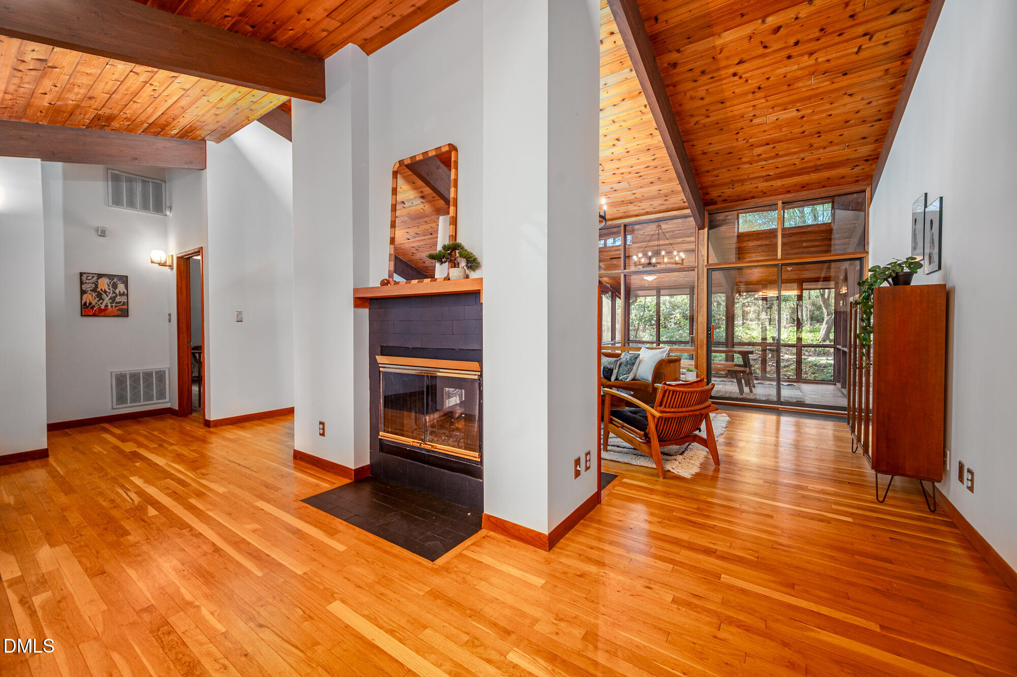 902 Kings Mill Road Chapel Hill, NC 27517 - Photo 4 of 56 5