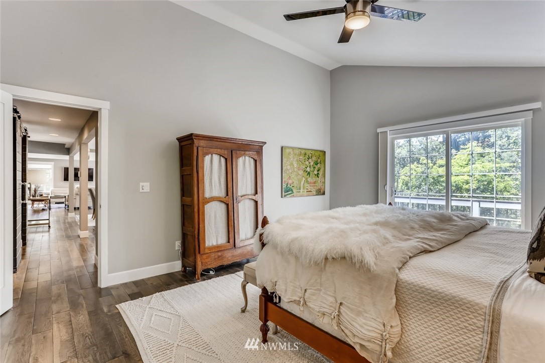 5424 Northeast 10th Street Renton, WA 98059 - Photo 15 of 39