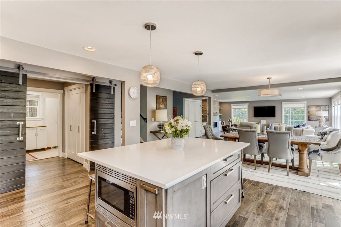 5424 Northeast 10th Street Renton, WA 98059 - Photo 10 of 39