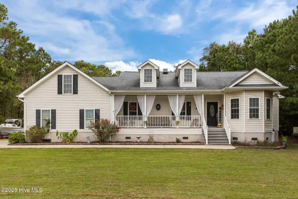 $599,000 | 75 Seaview Court, Bath, NC 27808
