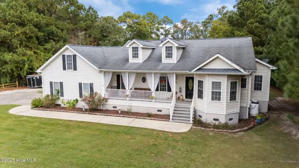 $599,000 | 75 Seaview Court, Bath, NC 27808