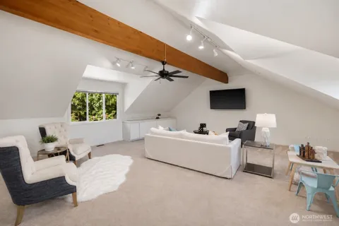 $1,890,000 | 21603 Northeast 22nd Court, Sammamish, WA 98074
