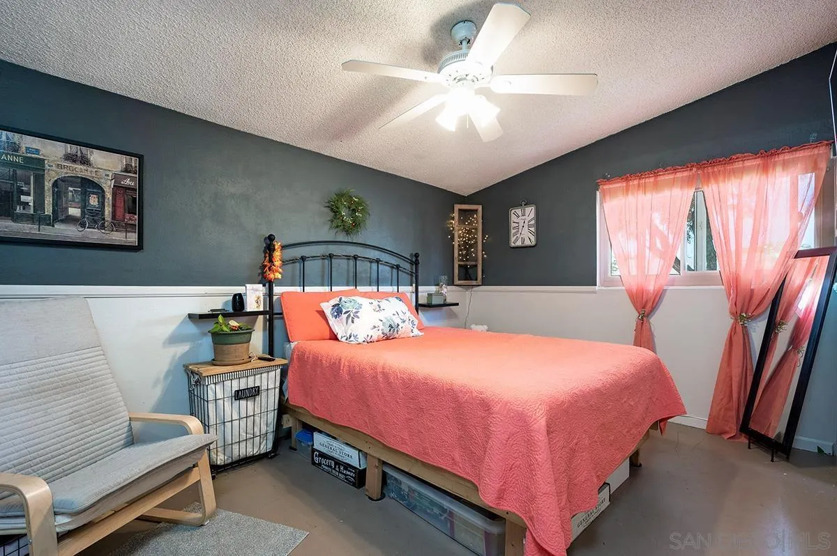 13055 Conley Street Poway, CA 92064 - Photo 19 of 31 Gallery Image 19