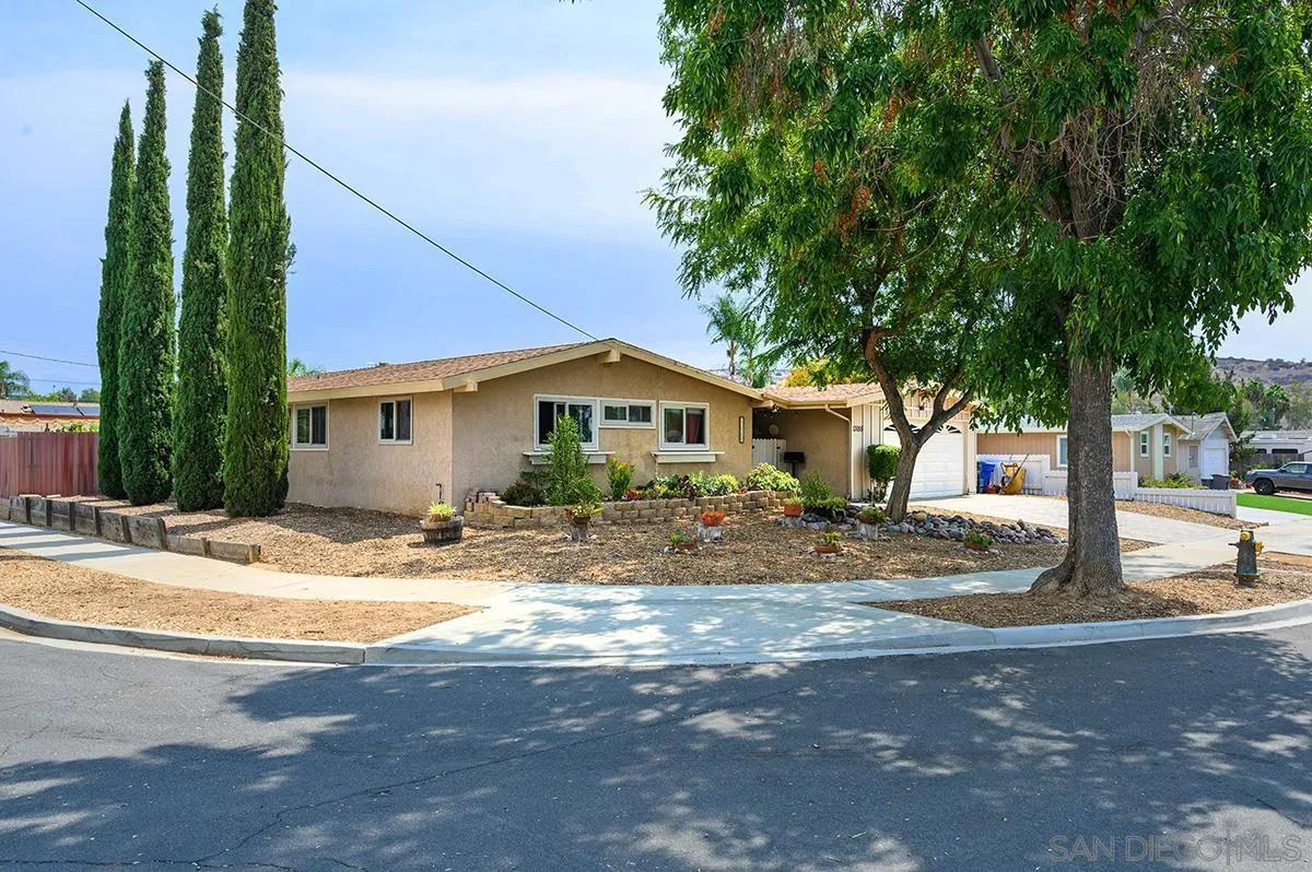 13055 Conley Street Poway, CA 92064 - Photo 3 of 31 Gallery Image 3