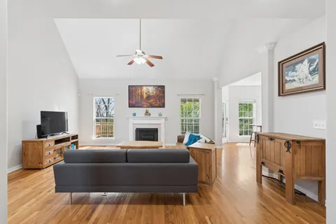 $524,900 | 852 Fonnic Drive, Nashville, TN 37115