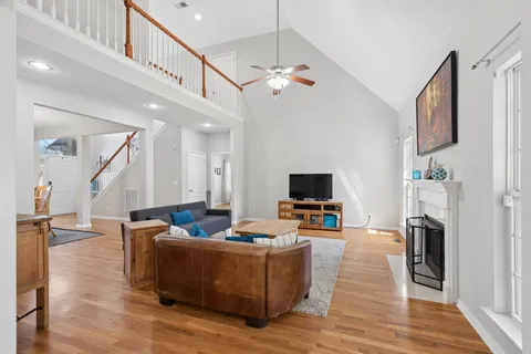 $524,900 | 852 Fonnic Drive, Nashville, TN 37115