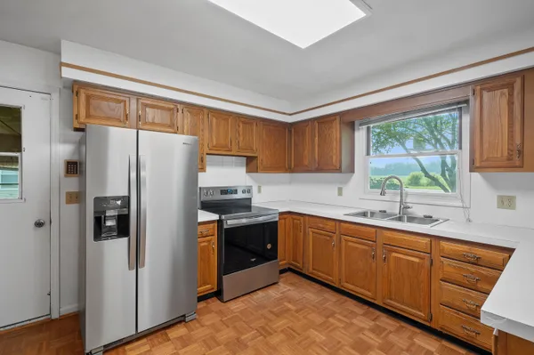 $370,000 | 8218 North 37th Street, Richland, MI 49083