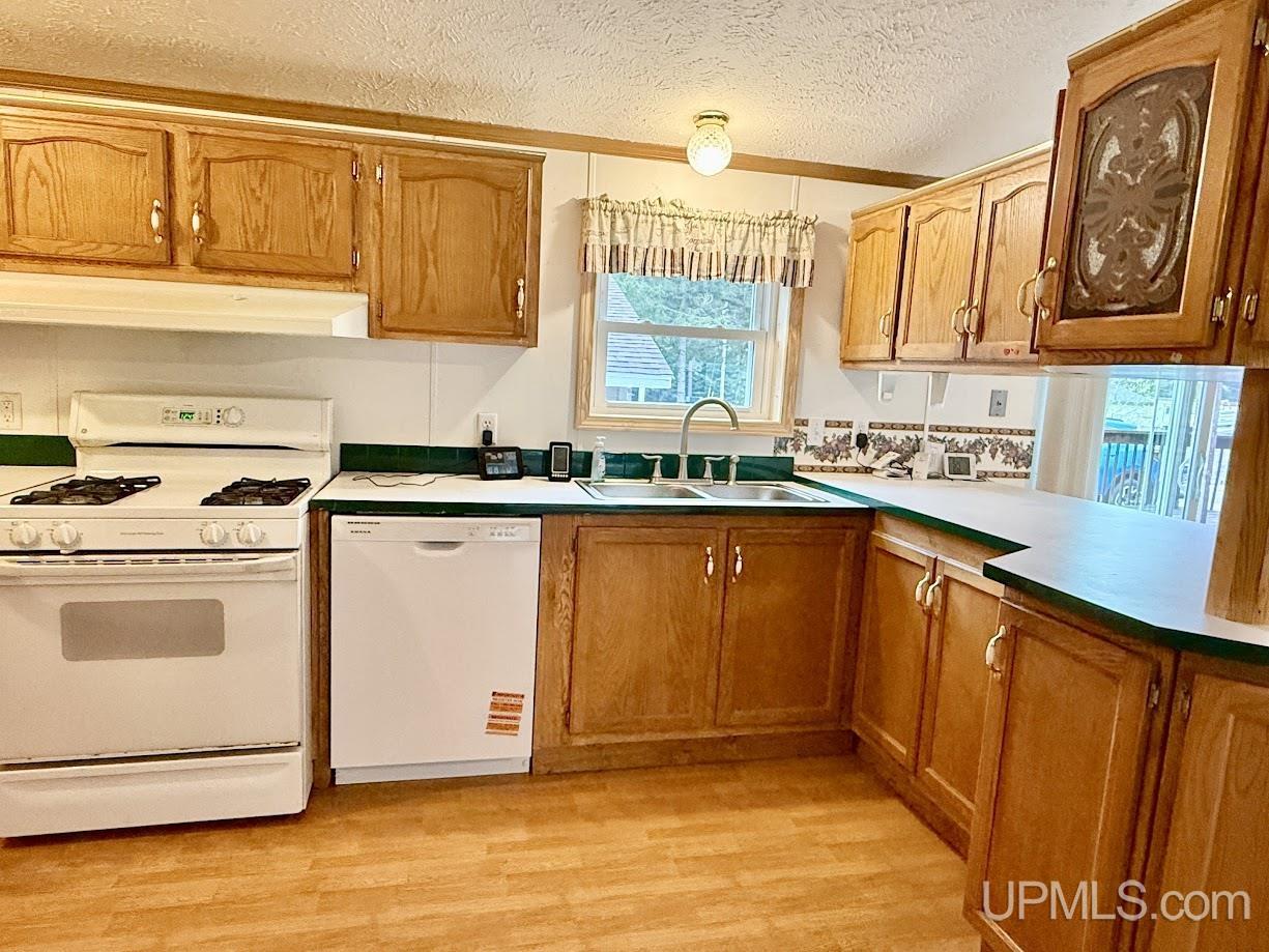 3873 14.5 Road Escanaba, MI 49829 - Photo 13 of 41