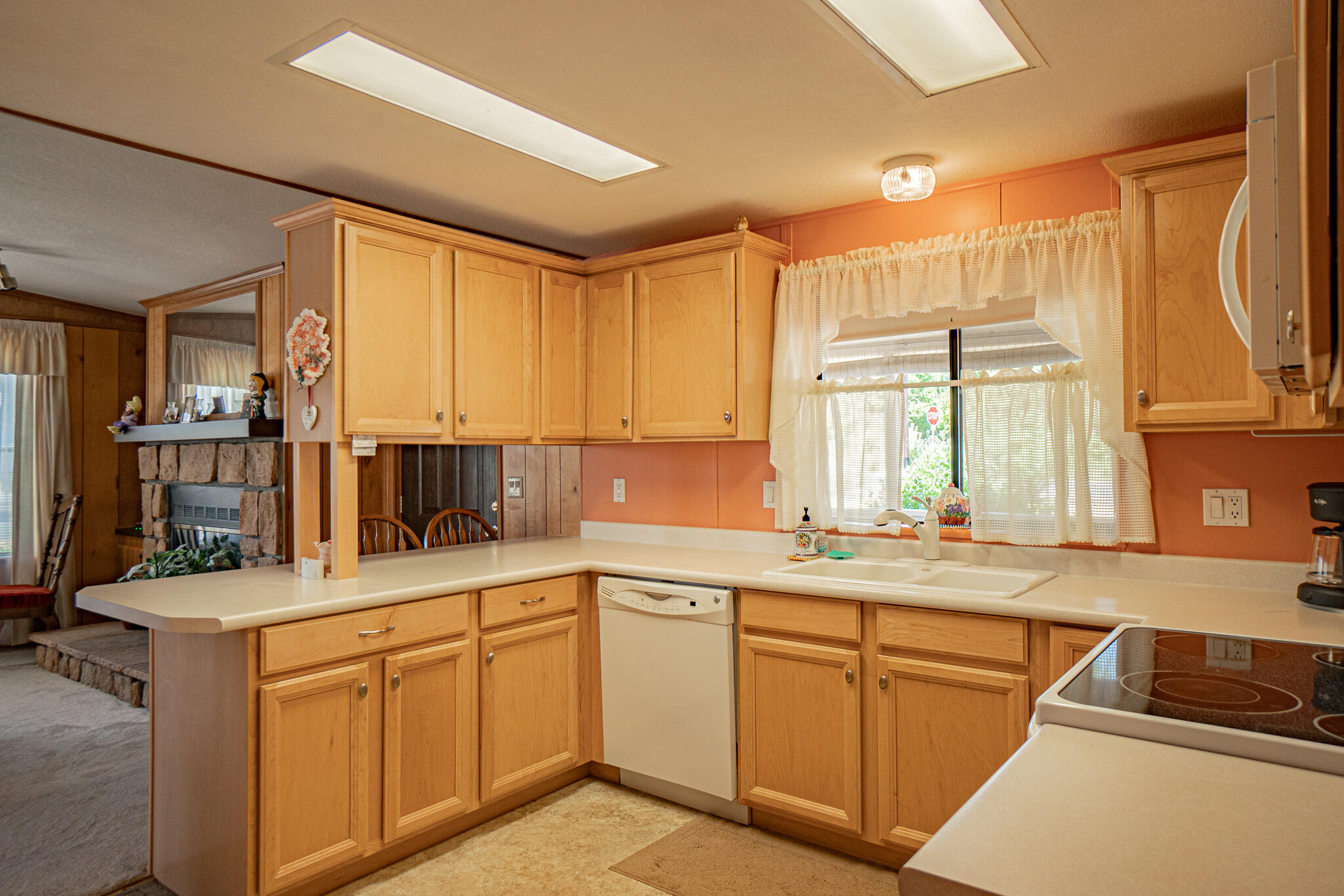 525 Wagner Creek Road Talent, OR 97540 - Photo 12 of 38 DSC06810-HDR