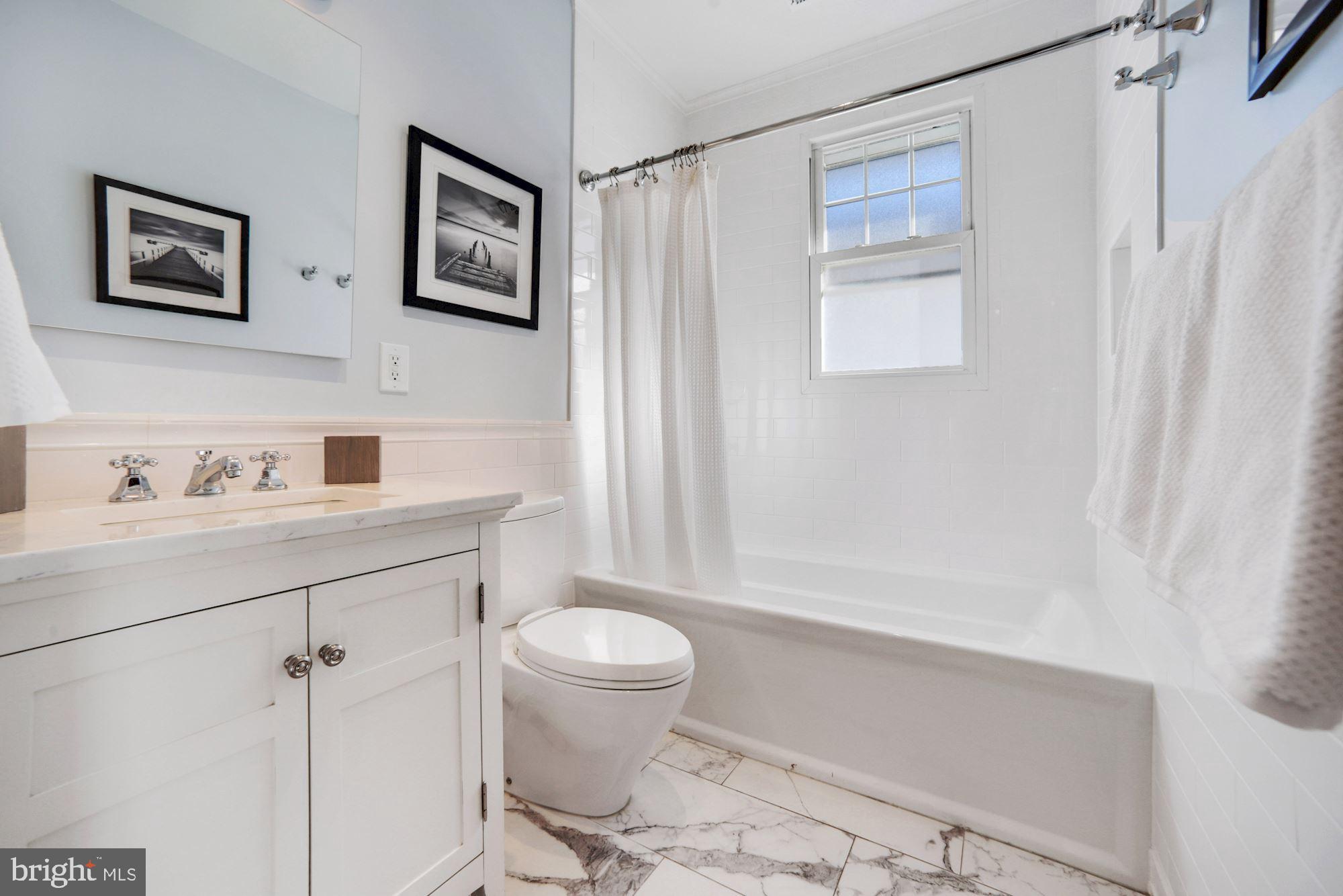3635 Ordway Street Northwest Washington, DC 20016 - Photo 19 of 28 Hall bathroom servicing both bedrooms