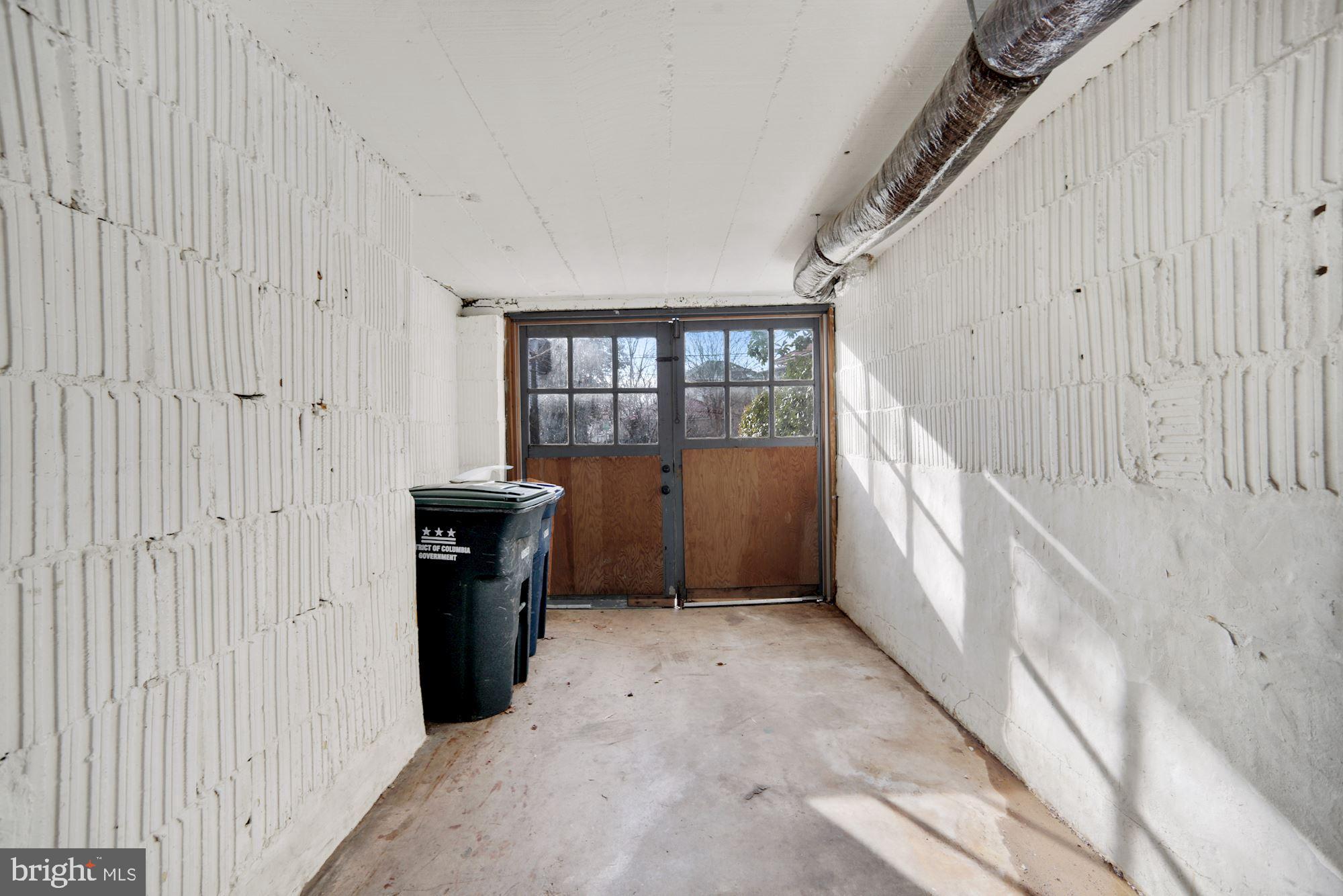 3635 Ordway Street Northwest Washington, DC 20016 - Photo 25 of 28 Garage