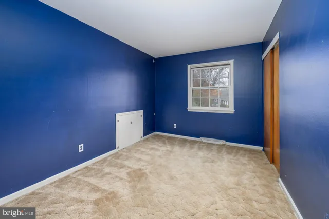 $420,000 | 9 Hedgerow Court, Oaklyn, NJ 08107