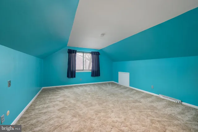 $420,000 | 9 Hedgerow Court, Oaklyn, NJ 08107