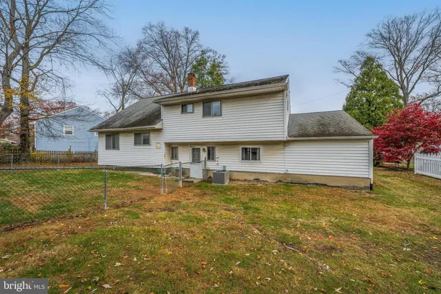 $420,000 | 9 Hedgerow Court, Oaklyn, NJ 08107