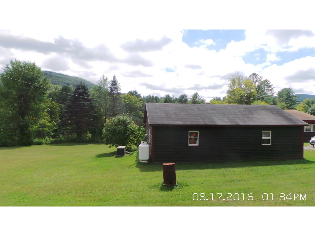 6 Stage Road Strafford, VT 05070 - Photo 3 of 26