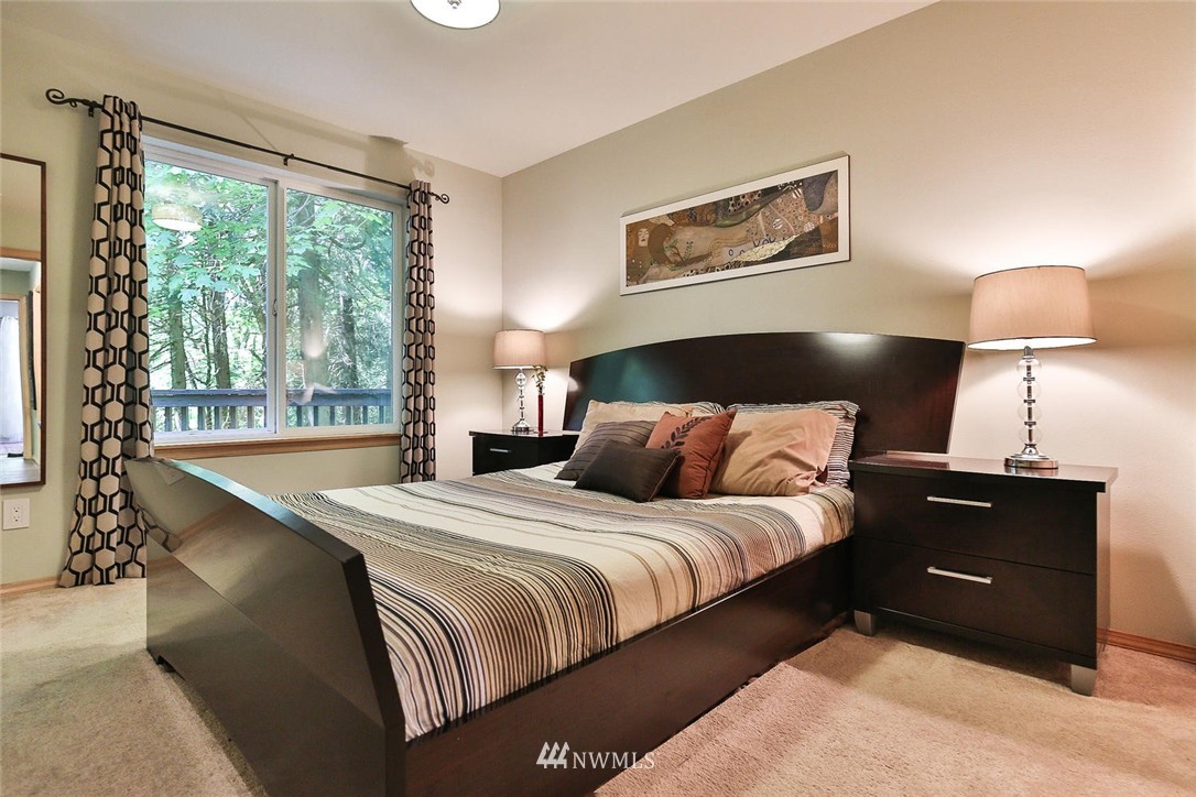 17530 Southeast 110th Street Renton, WA 98059 - Photo 14 of 25