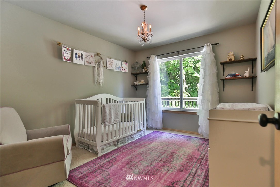 17530 Southeast 110th Street Renton, WA 98059 - Photo 15 of 25