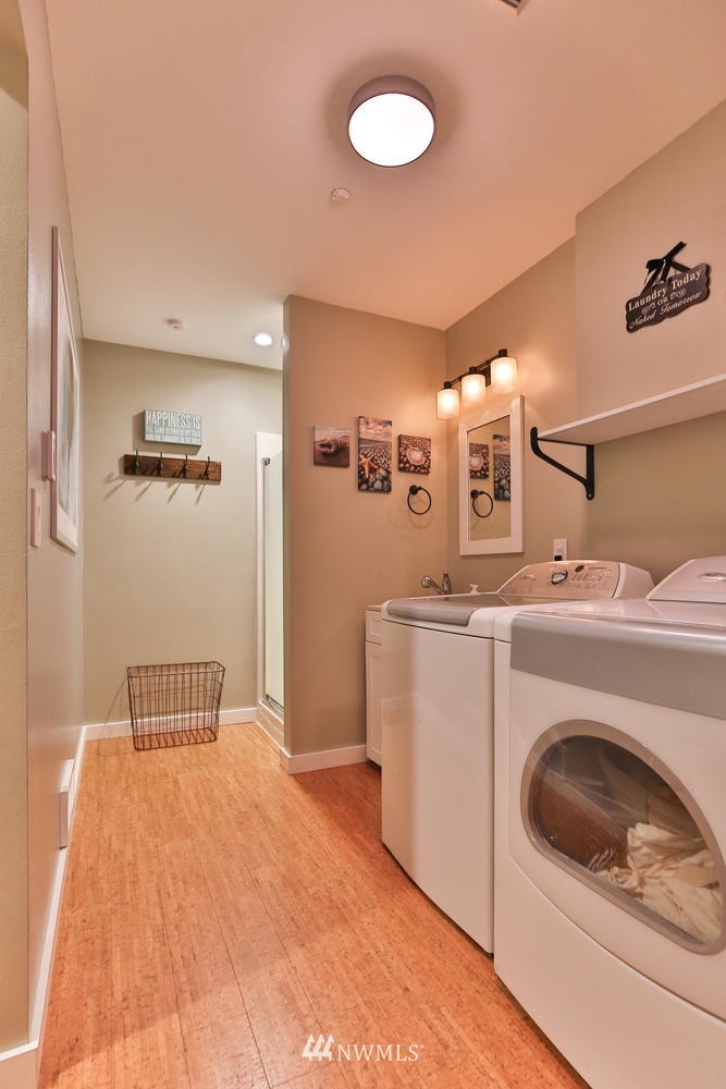 17530 Southeast 110th Street Renton, WA 98059 - Photo 17 of 25