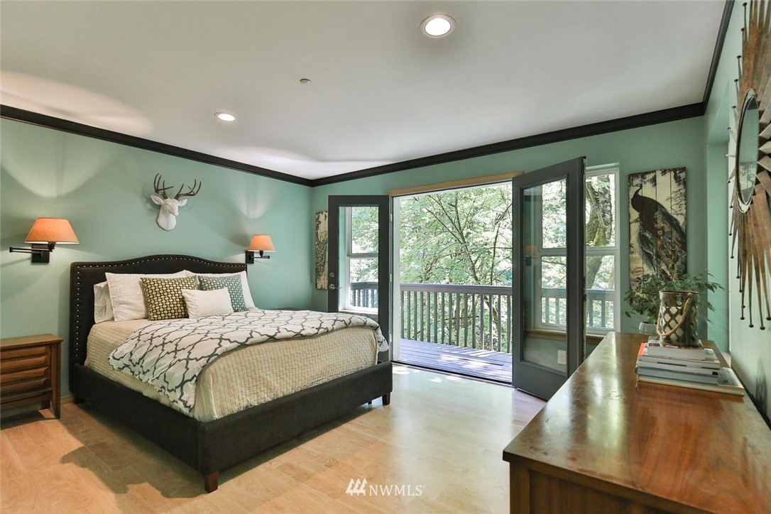 17530 Southeast 110th Street Renton, WA 98059 - Photo 9 of 25