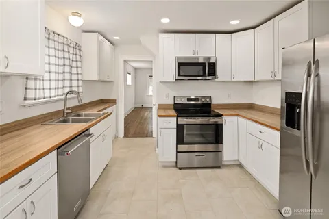 $459,900 | 6315 South Yakima Avenue, Tacoma, WA 98408