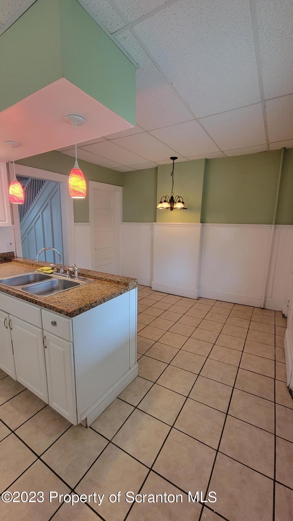 545 North Sumner Avenue Scranton, PA 18504 - Photo 5 of 23 20230130_115847