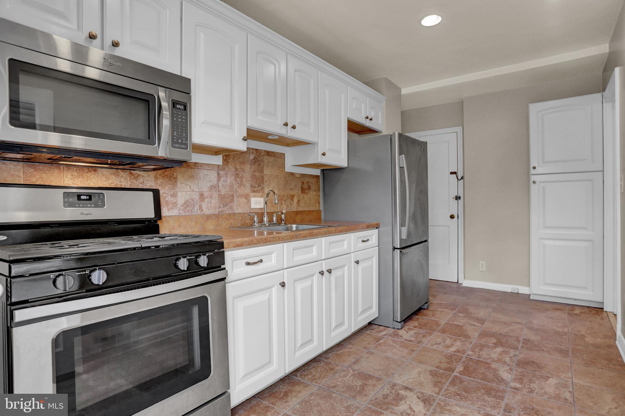 1634 Walterswood Road Baltimore, MD 21239 - Photo 2 of 28 Lovely Galley Kitchen