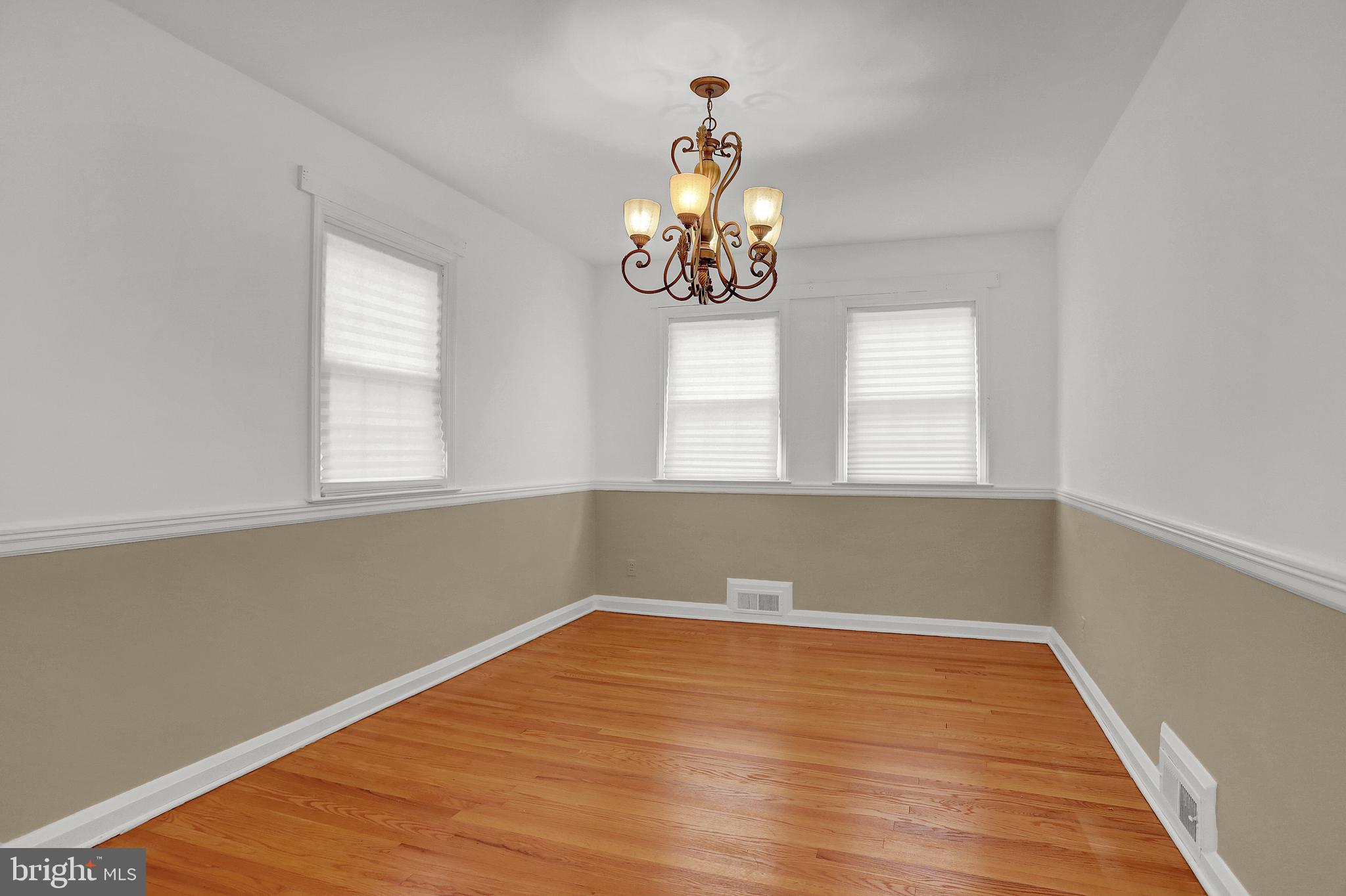 1634 Walterswood Road Baltimore, MD 21239 - Photo 6 of 28 Separate Dining Room