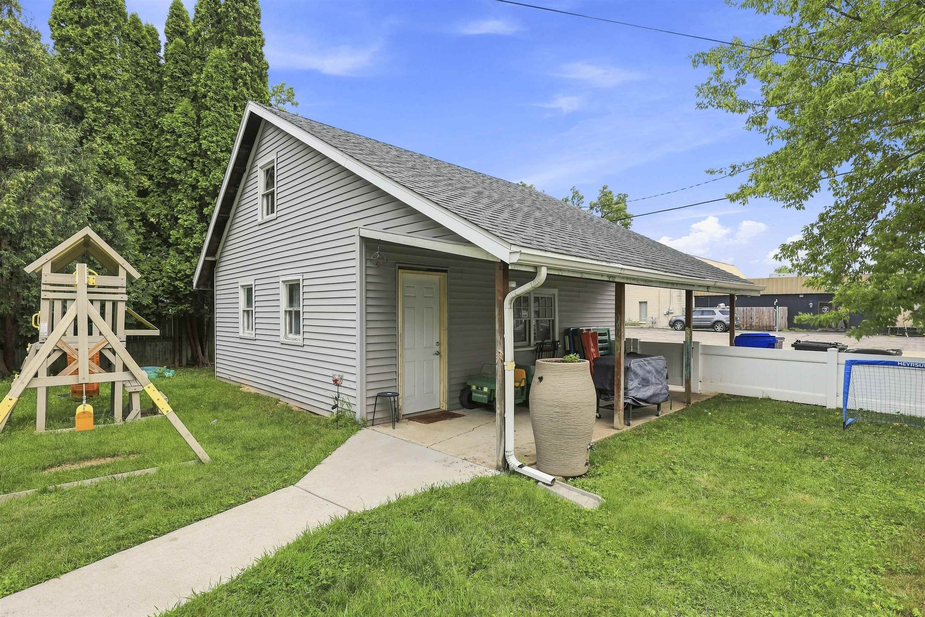 1102 West Lawrence Street Appleton, WI 54914 - Photo 20 of 26 Gallery Image 20