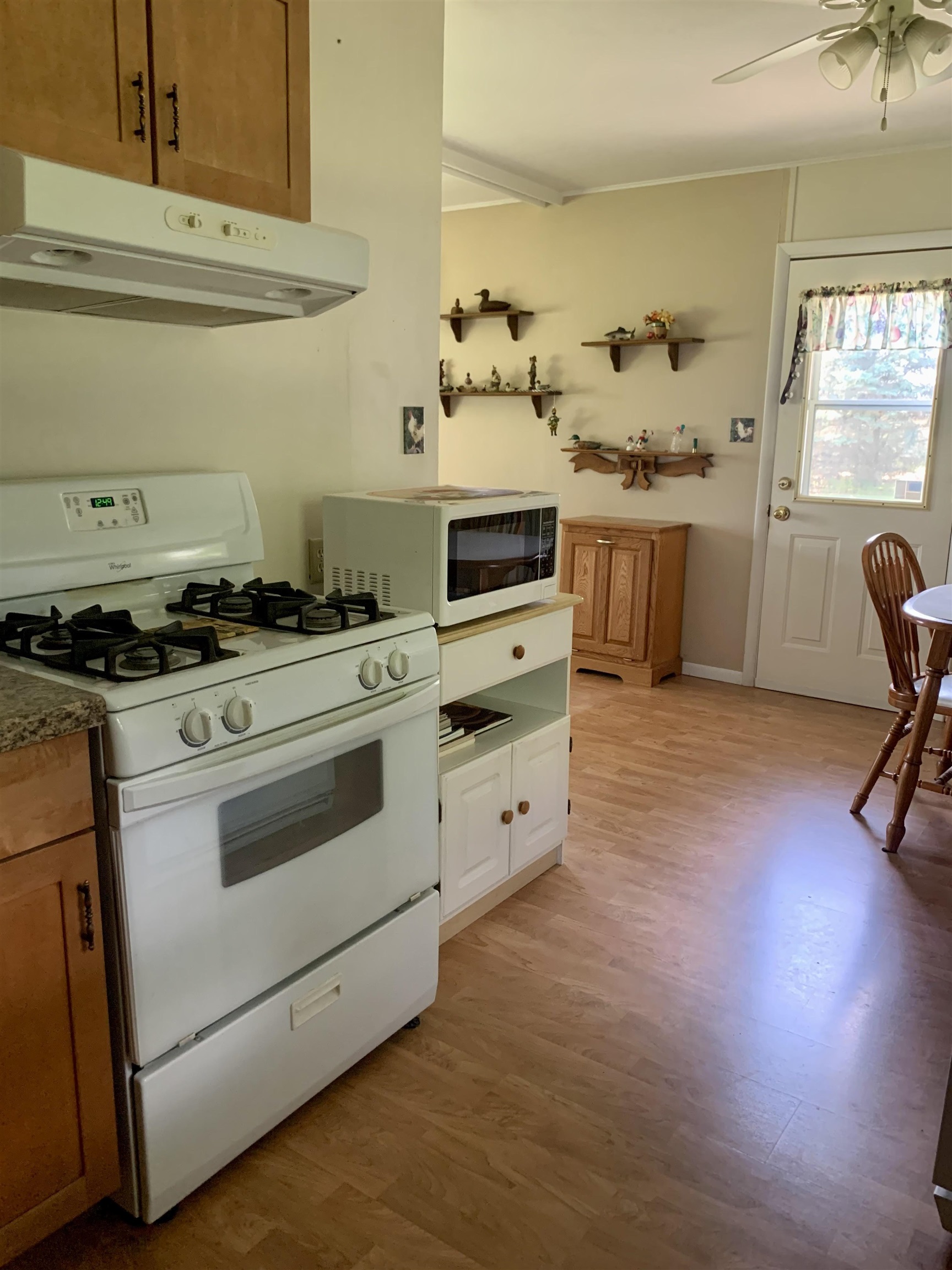 8694 South Creek Road Elizabeth, IL 61028 - Photo 11 of 44 Gallery Image 11
