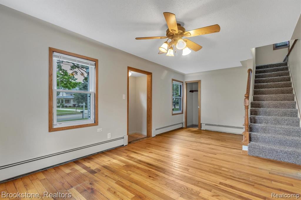 21038 Gill Road Farmington Hills, MI 48335 - Photo 6 of 25