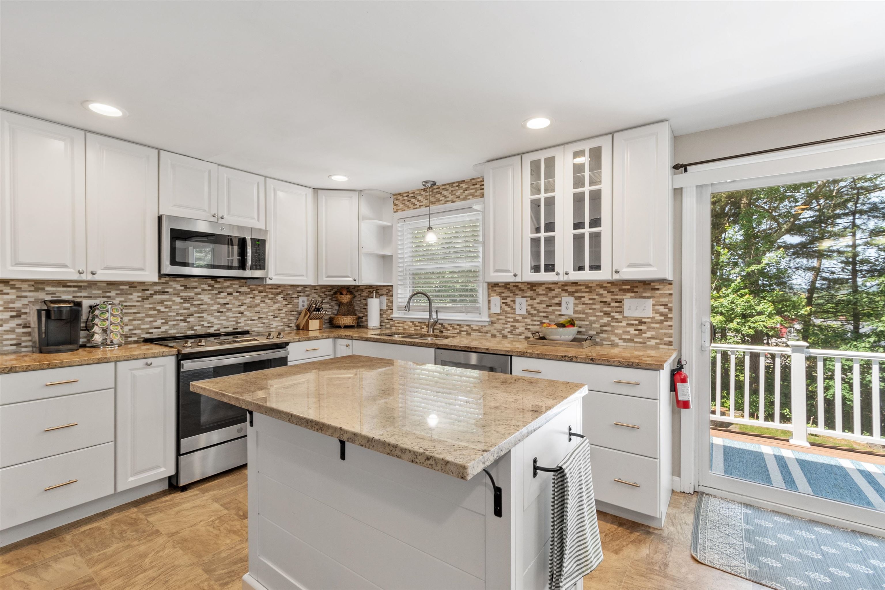 12 B Blueberry Road, Unit 12R Derry, NH 03038 - Photo 13 of 43