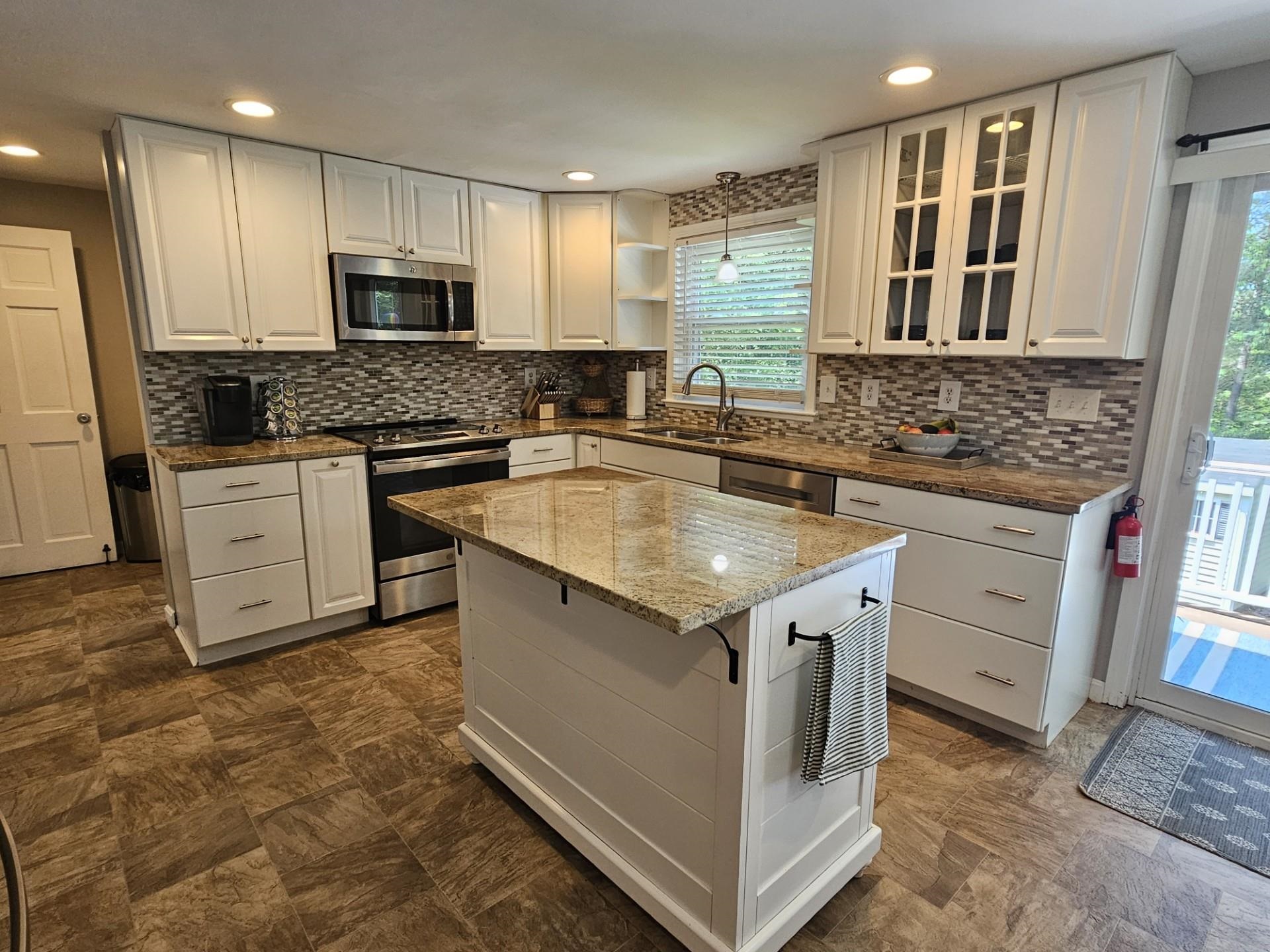 12 B Blueberry Road, Unit 12R Derry, NH 03038 - Photo 16 of 43