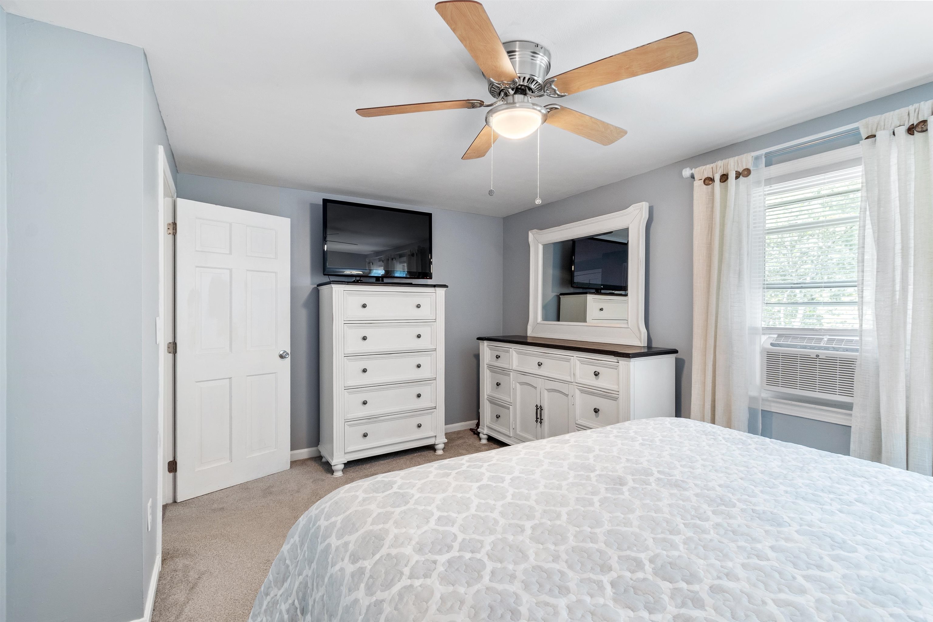 12 B Blueberry Road, Unit 12R Derry, NH 03038 - Photo 29 of 43