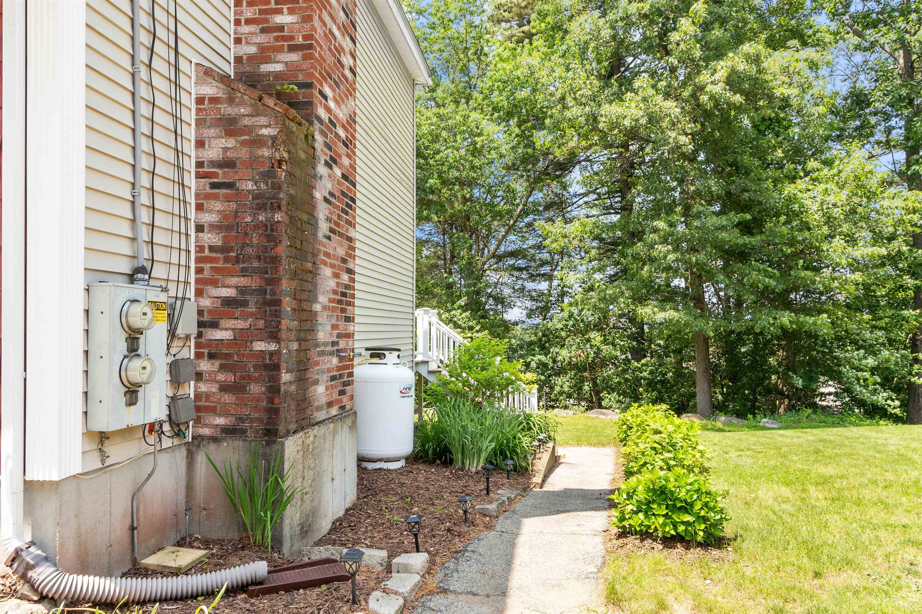 12 B Blueberry Road, Unit 12R Derry, NH 03038 - Photo 36 of 43