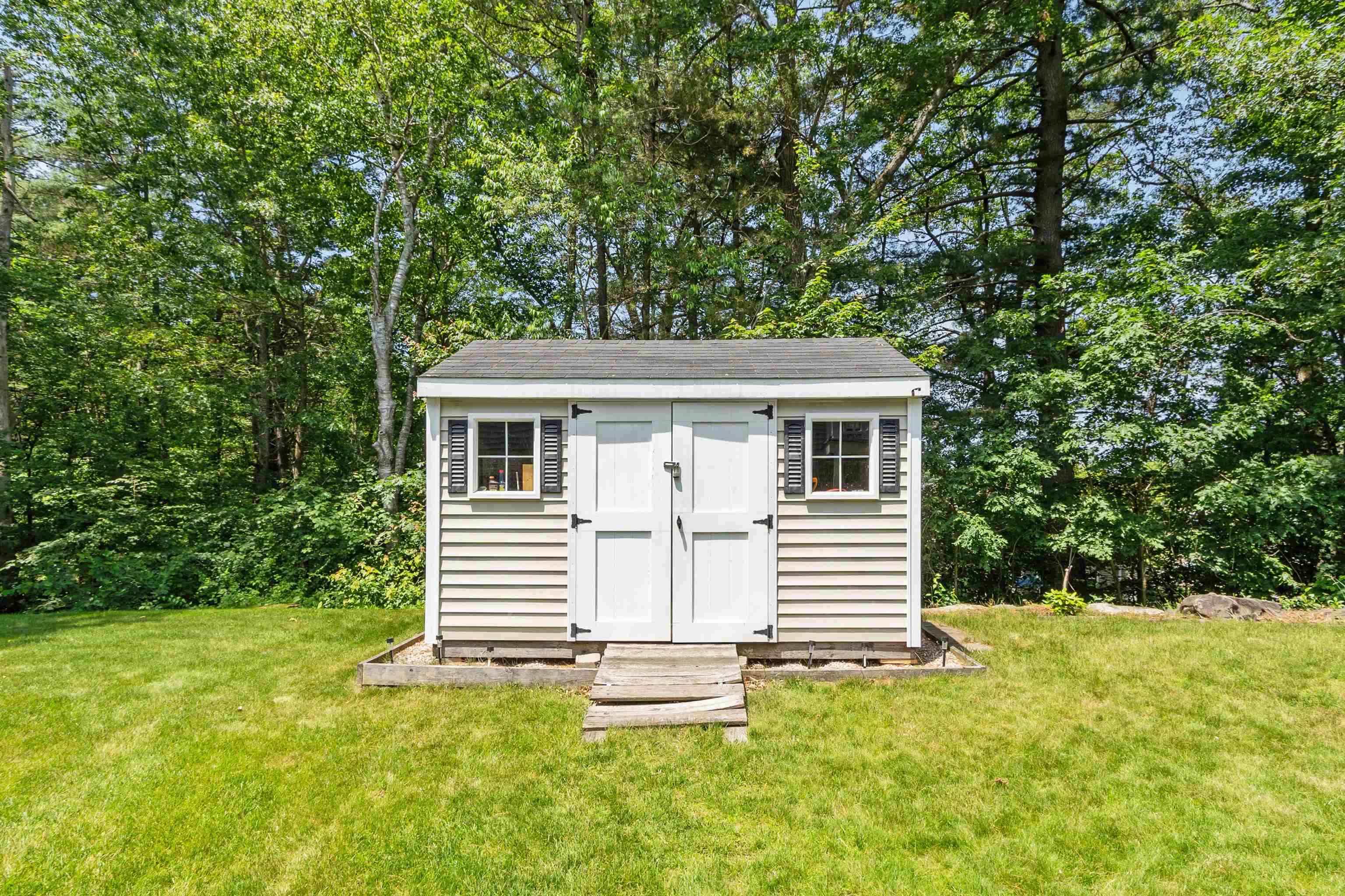 12 B Blueberry Road, Unit 12R Derry, NH 03038 - Photo 39 of 43