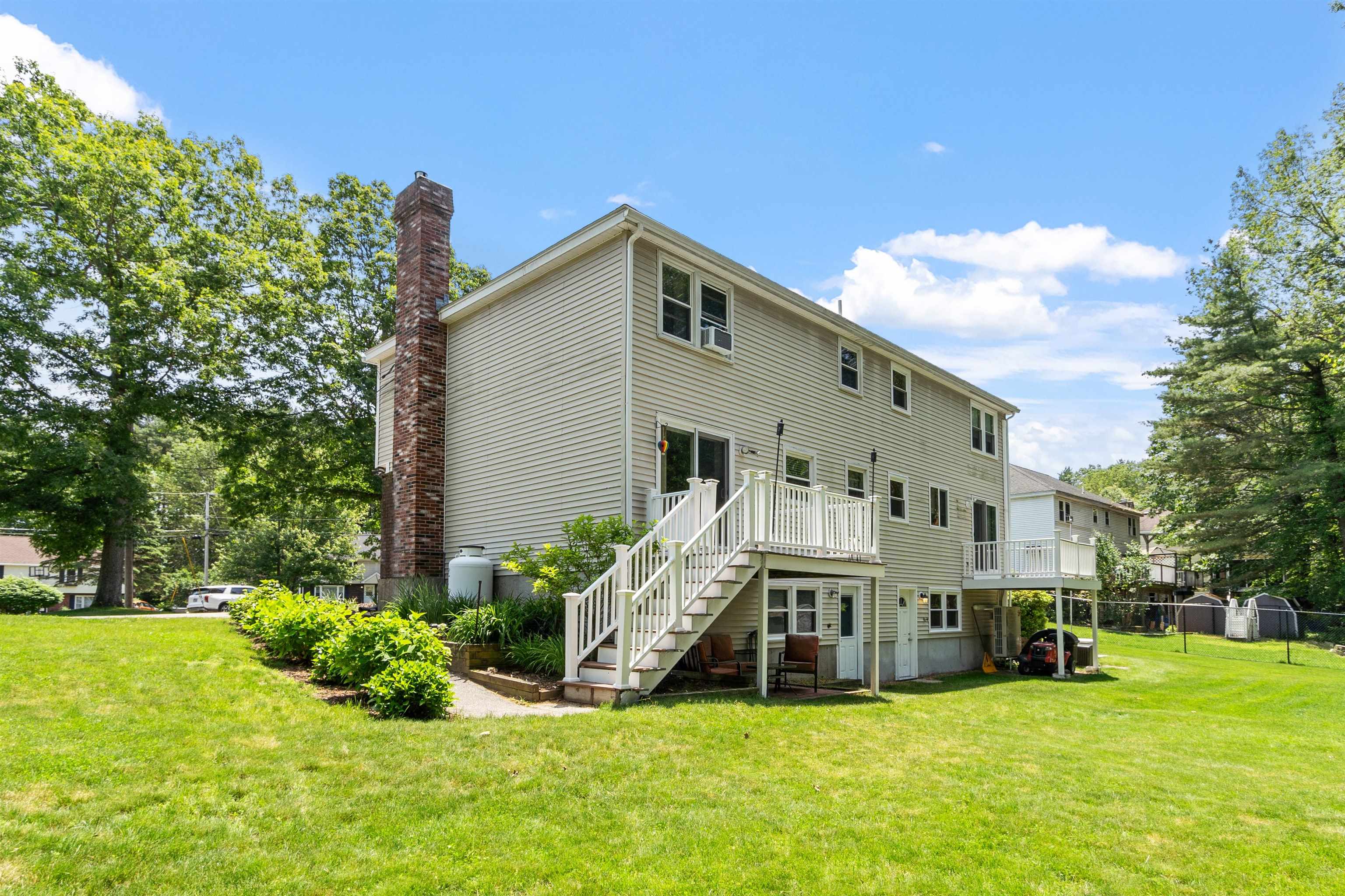 12 B Blueberry Road, Unit 12R Derry, NH 03038 - Photo 4 of 43