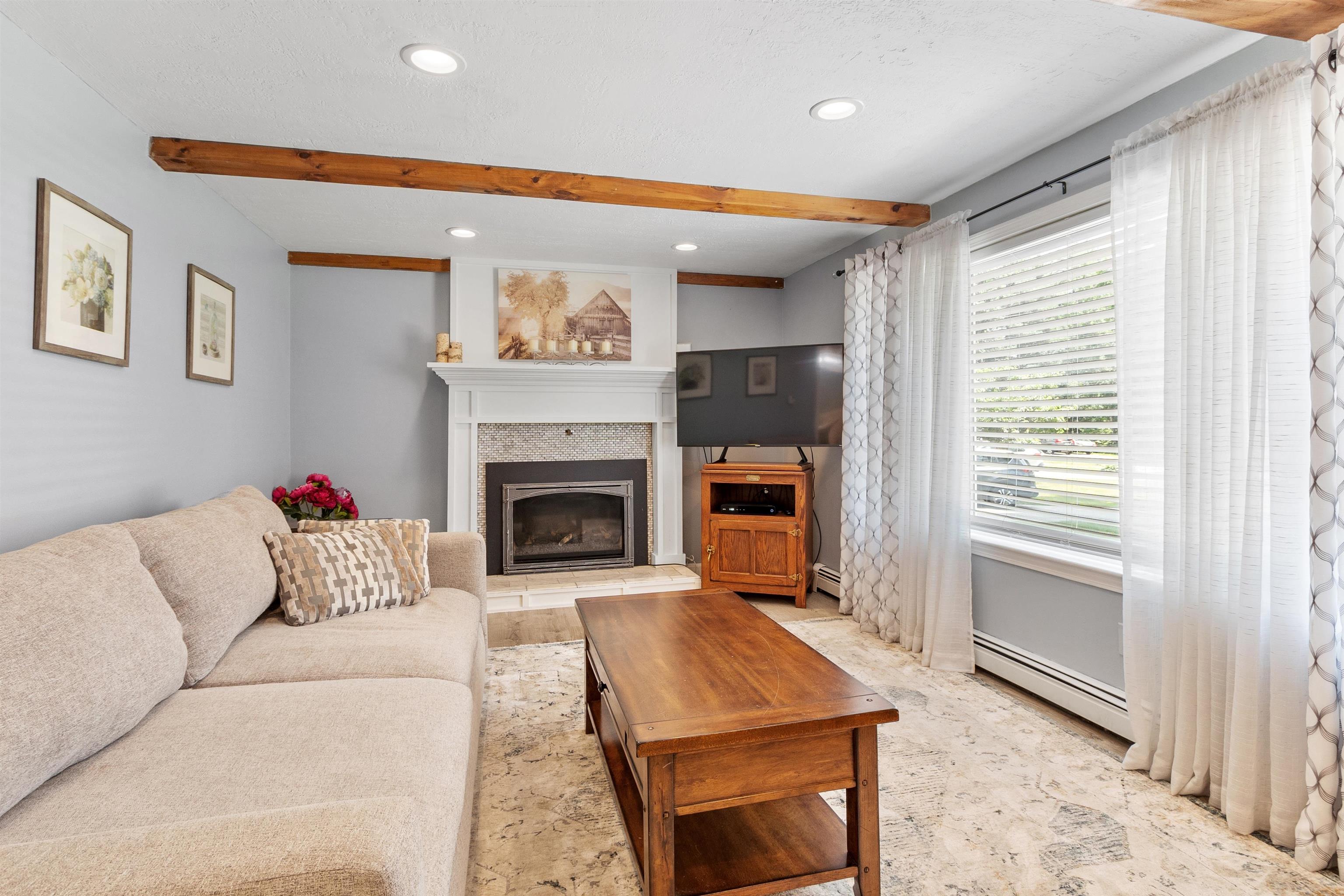 12 B Blueberry Road, Unit 12R Derry, NH 03038 - Photo 9 of 43