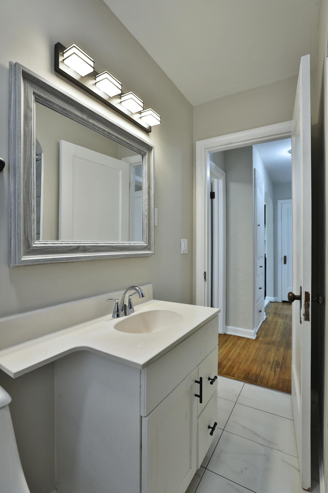 124 North Gould Road Columbus, OH 43209 - Photo 21 of 45 126-N-Gould-21