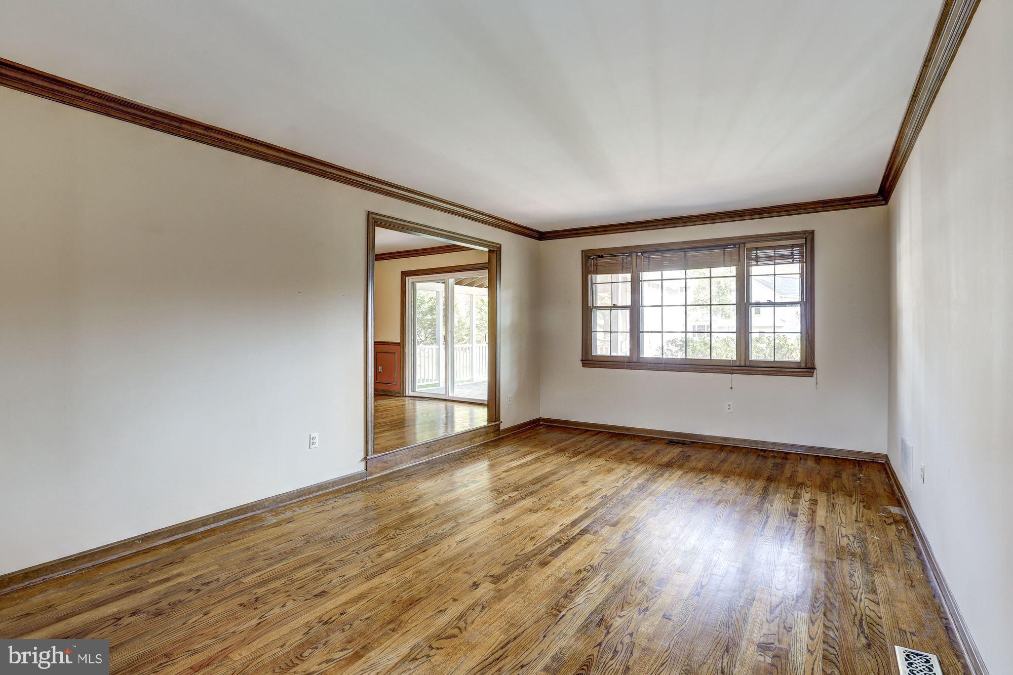 105 Farmgate Lane Silver Spring, MD 20905 - Photo 7 of 49