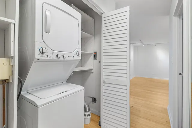 $215,000 | 230 East Ontario Street, Unit 905, Chicago, IL 60611