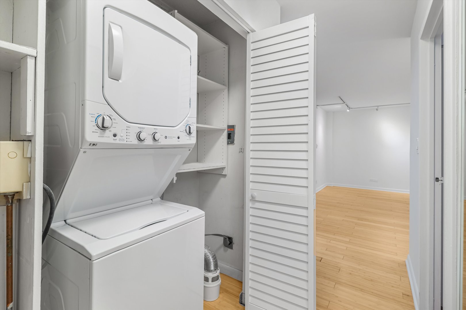 230 East Ontario Street, Unit 905 Chicago, IL 60611 - Photo 22 of 25