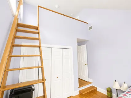 $1,100,000 | 15 Anita Place, Farmingdale, NY 11735