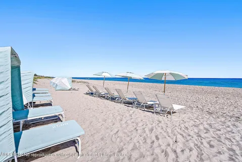 $2,895,000 | 2500 South Ocean Boulevard, Unit 1D2, Palm Beach, FL 33480